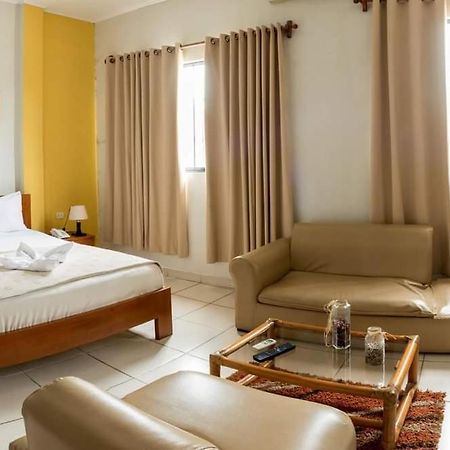 Hostal Huayruro Iquitos Extérieur photo