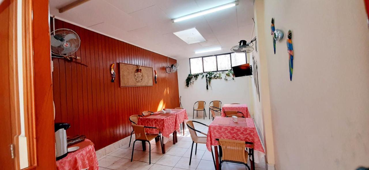 Hostal Huayruro Iquitos Extérieur photo
