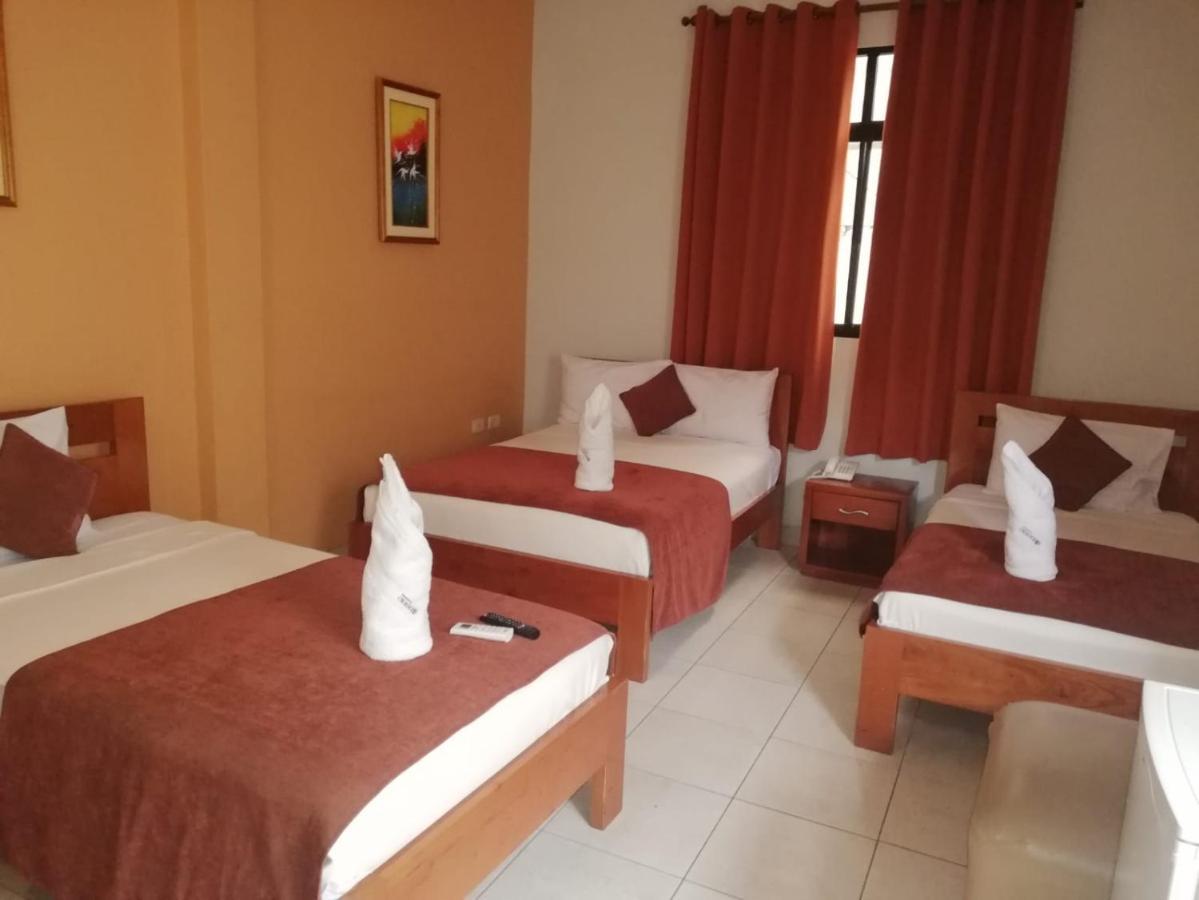Hostal Huayruro Iquitos Extérieur photo