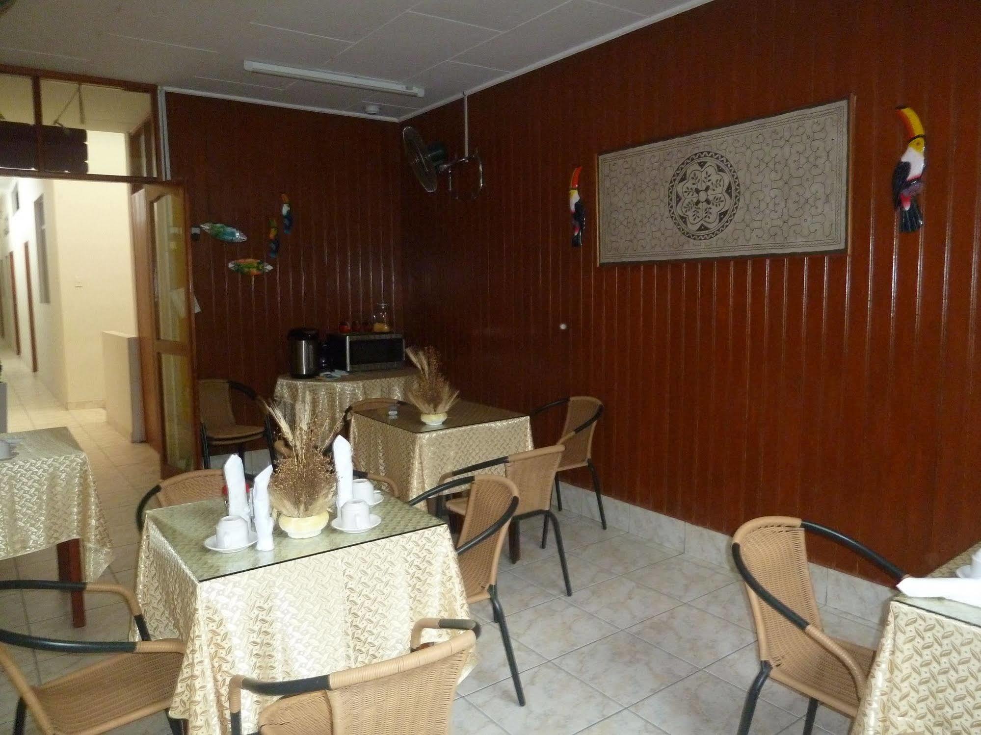 Hostal Huayruro Iquitos Extérieur photo